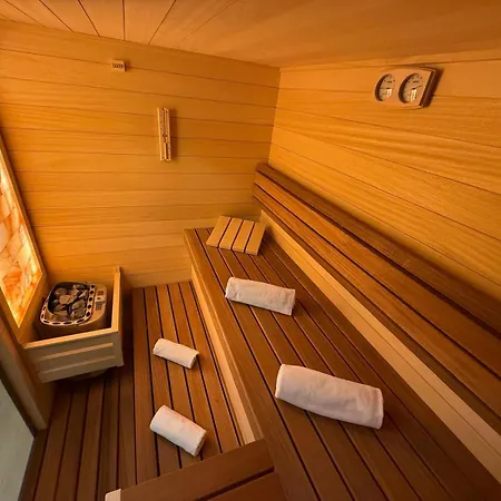 Frühstückspension Ariadna 3*